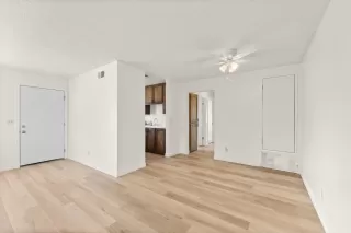 Photo #3: 224121916 Listing 