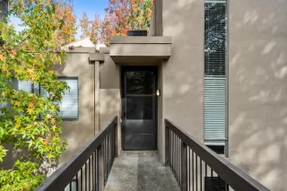 Photo #1: 224122430 Listing