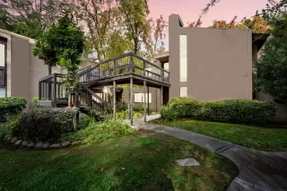 Photo #4: 224122430 Listing