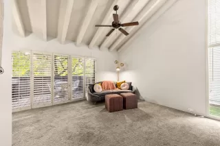 Photo #6: 224122430 Listing