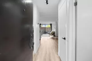 Photo #4: 224122538 Listing