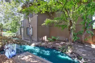 Photo #1: 224124203 Listing