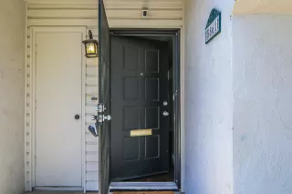Photo #3: 224124735 Listing 