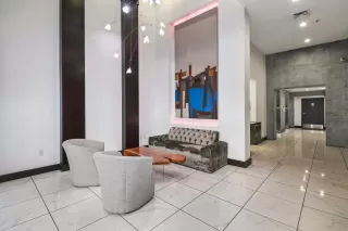 Photo #4: 224124793 Listing