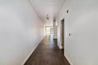 Photo #5: 224124793 Listing