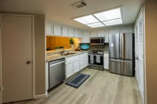 Photo #2: 224124986 Listing