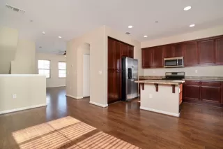 Photo #4: 224125169 Listing 