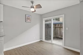 Photo #5: 224125339 Listing