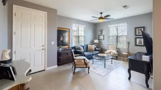 Photo #3: 224125416 Listing