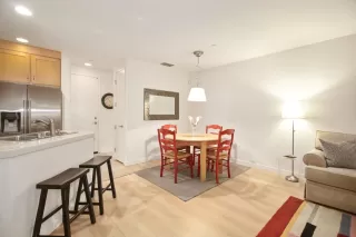 Photo #5: 224126049 Listing