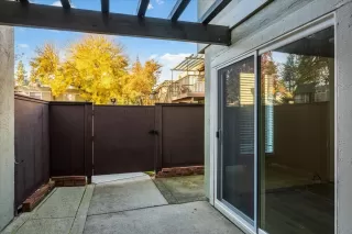 Photo #4: 224126215 Listing