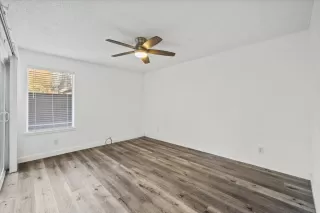 Photo #5: 224126215 Listing