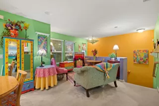 Photo #5: 224127539 Listing