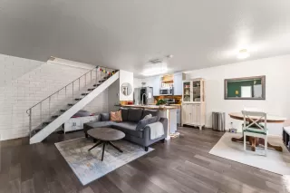 Photo #3: 224127681 Listing