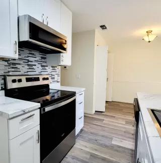 Photo #5: 224127931 Listing 