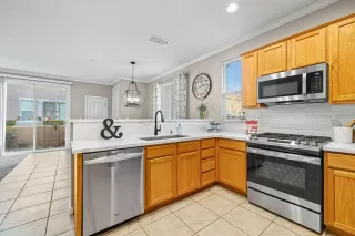 Photo #1: 224129031 Listing 