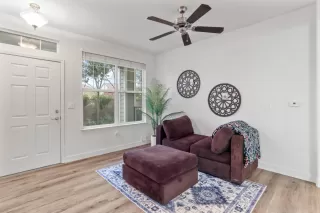 Photo #4: 224129039 Listing