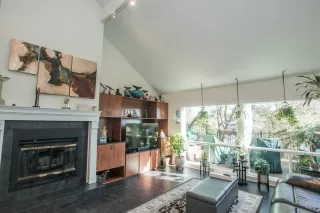 Photo #5: 224129644 Listing