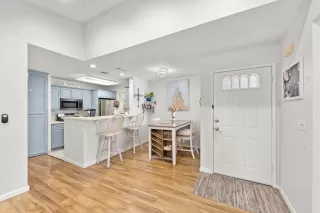 Photo #3: 224130528 Listing 