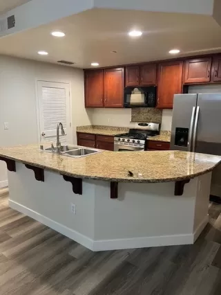 Photo #2: 224130949 Listing 