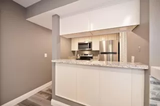 Photo #4: 224131406 Listing