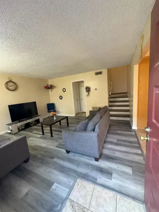 Photo #5: 224132868 Listing 