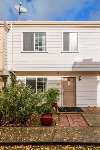 Photo #2: 224132983 Listing