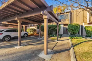 Photo #2: 224133438 Listing