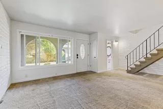 Photo #5: 225000096 Listing