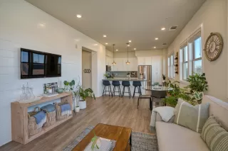 Photo #6: 225000216 Listing