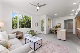 Photo #1: 225000463 Listing