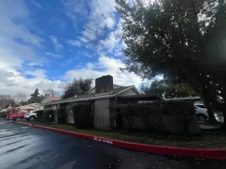 Photo #2: 225000891 Listing