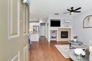 Photo #5: 225000981 Listing 