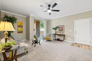 Photo #2: 225000988 Listing