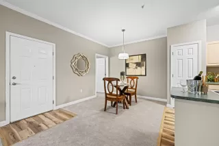 Photo #5: 225000988 Listing