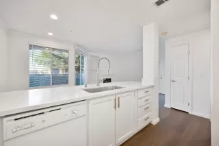 Photo #3: 225001801 Listing