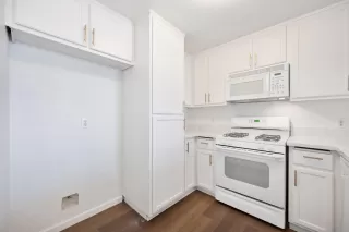 Photo #6: 225001801 Listing