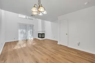 Photo #4: 225001896 Listing