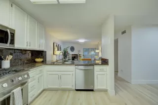 Photo #3: 225002450 Listing 