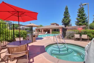 Photo #1: 225003009 Listing