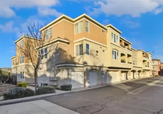 Photo #2: 225003009 Listing