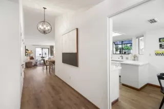 Photo #3: 225003329 Listing