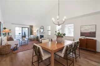 Photo #4: 225003329 Listing