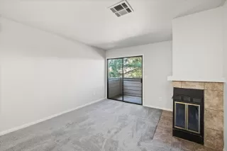 Photo #1: 225003427 Listing 