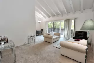 Photo #4: 225003511 Listing