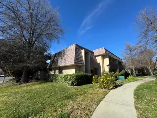 Photo #1: 225003537 Listing