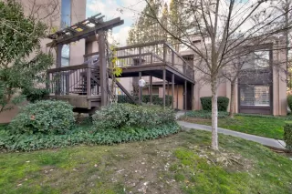 Photo #1: 225003561 Listing