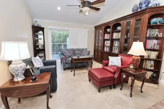 Photo #6: 225003920 Listing