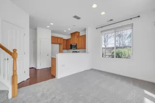 Photo #6: 225004538 Listing 