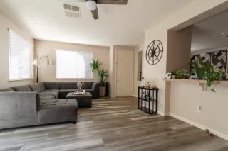 Photo #1: 225004755 Listing